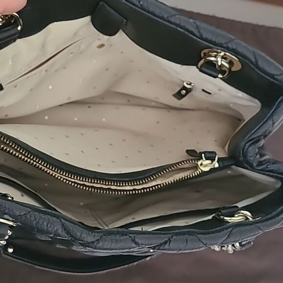 Kate Spade Black Quilted Shoulder Bag with Gold Chain - Picture 6 of 7